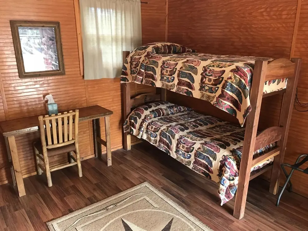 2E Cabin